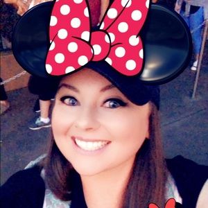 Meet your Posher, Cortney